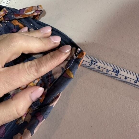 Sachin + Babi Rory 100% silk wildflower romper Size 2 - Picture 16 of 16